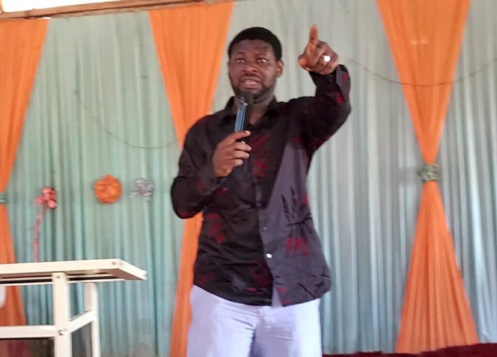 Pastor Giwa 1024x735